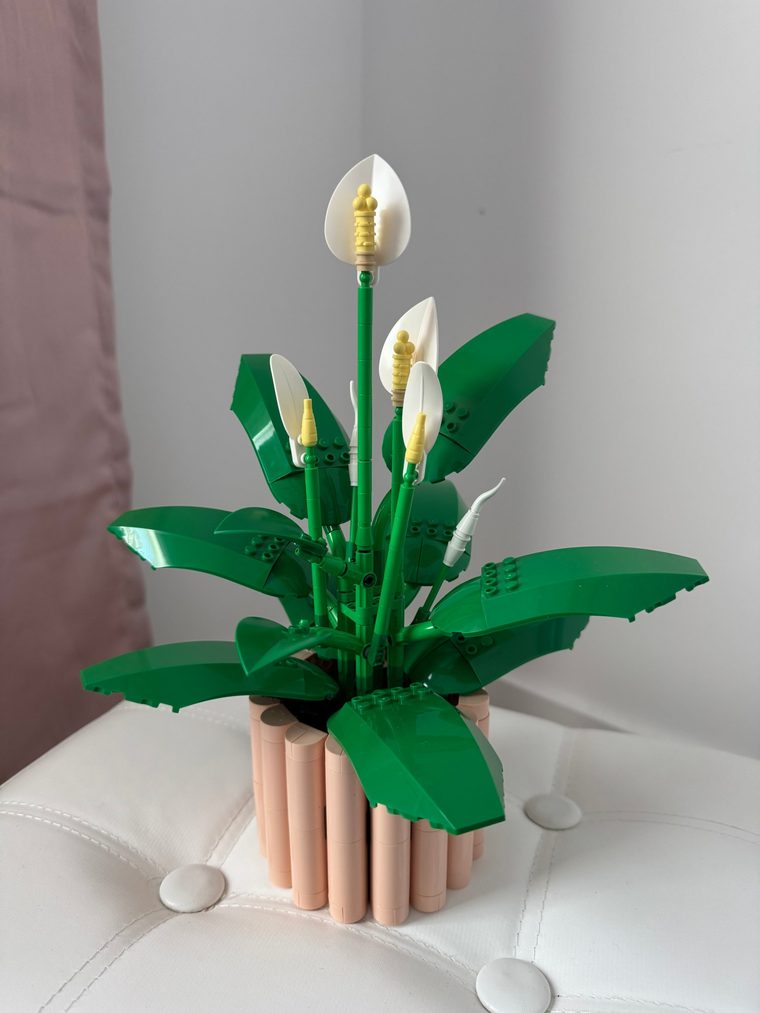 Photo: lego flowers